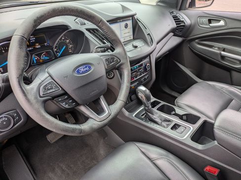 Used 2019 Ford Escape SEL image 18