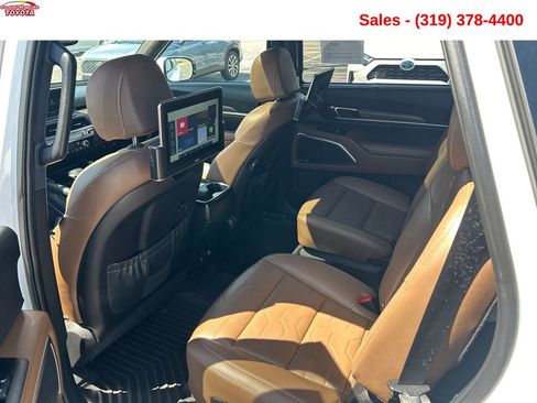 Used 2022 Kia Telluride SX w/ SX Prestige Package AWD/4WD image 24