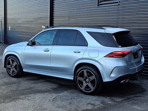 Used 2025 Mercedes-Benz GLE 450e 4MATIC image 3