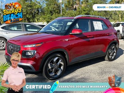 Used 2025 Hyundai Venue SEL