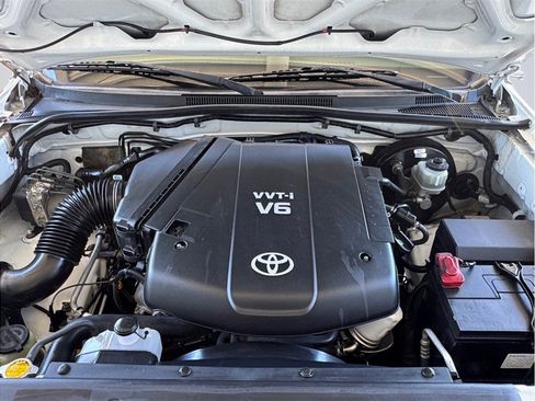 Used 2009 Toyota Tacoma PreRunner RWD image 8