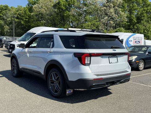 New 2026 Ford Explorer ST-Line AWD/4WD image 5