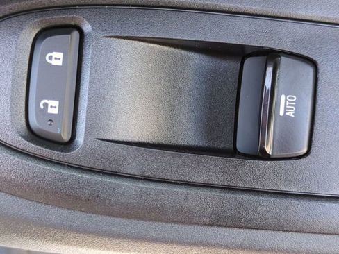 New 2025 Subaru Crosstrek 2.5i Sport w/ Popular Package #3A image 38