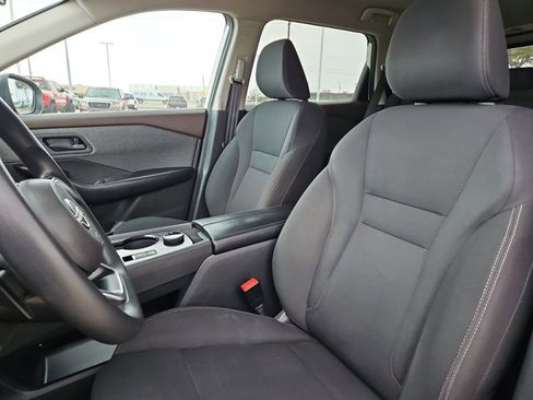 Used 2023 Nissan Rogue S image 15