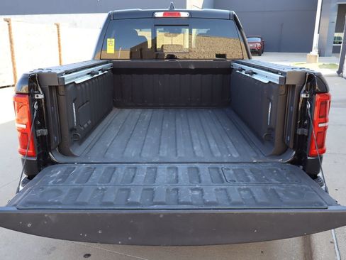 Used 2025 RAM 1500 Limited AWD/4WD image 29