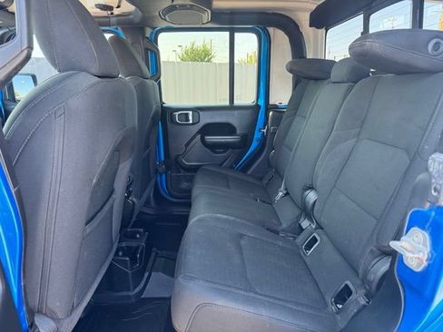 Used 2021 Jeep Gladiator Sport AWD/4WD image 10