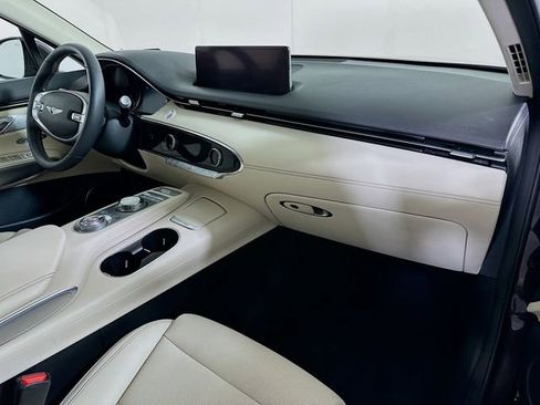 Used 2023 Genesis GV70 2.5T w/ Select Package image 30