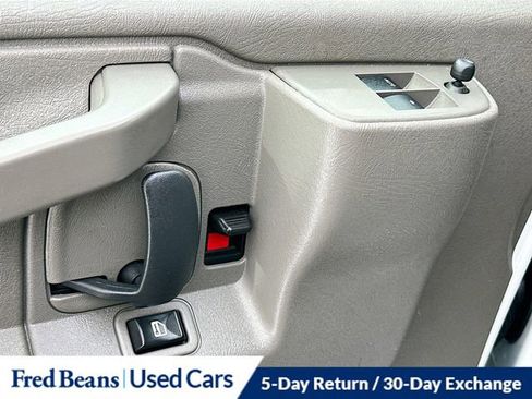 Used 2022 Chevrolet Express 2500 w/ Driver Convenience Package image 18