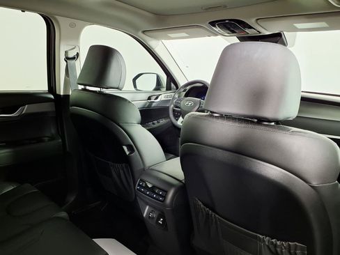 Certified 2022 Hyundai Palisade SEL w/ 8P Bench Seat Package FWD image 11