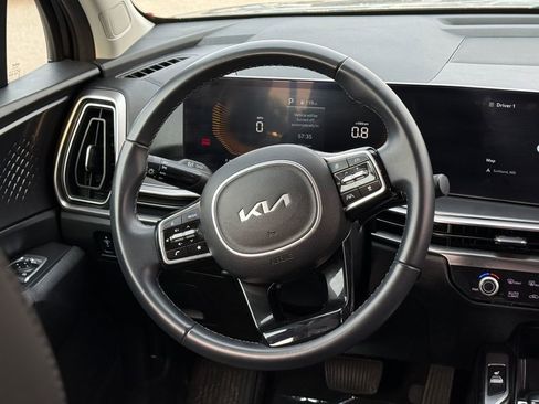 Certified 2024 Kia Sorento S AWD/4WD image 19