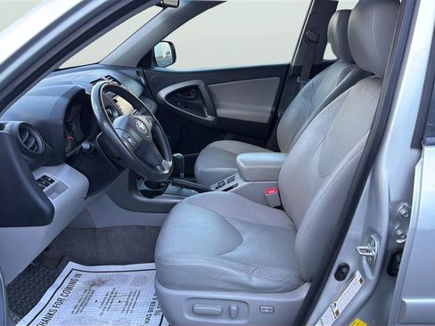 Used 2009 Toyota RAV4 Limited image 11