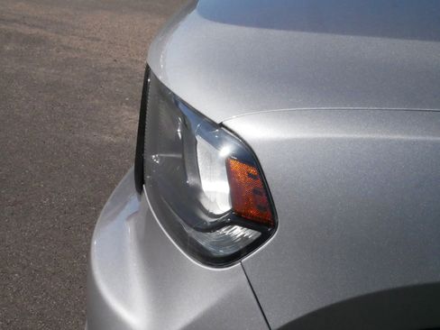 Used 2019 Dodge Durango SXT image 14