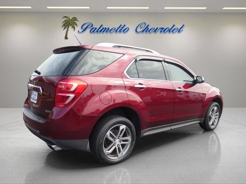 Used 2017 Chevrolet Equinox Premier w/ Enhanced Convenience Package AWD/4WD image 3