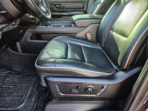 Used 2022 RAM 1500 Limited AWD/4WD image 10