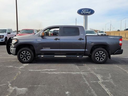 Used 2017 Toyota Tundra SR5 w/ TRD Off Road Package AWD/4WD image 4
