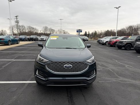Certified 2024 Ford Edge SEL w/ Convenience Package AWD/4WD image 2