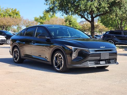 New 2025 Kia K4 EX image 3