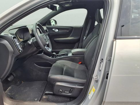 Used 2023 Volvo XC40 Recharge Plus AWD/4WD image 12