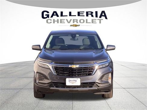 Used 2022 Chevrolet Equinox LT image 3