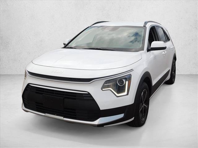 Used 2025 Kia Niro LX FWD image 2