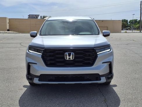 Used 2023 Honda Pilot EX-L image 3