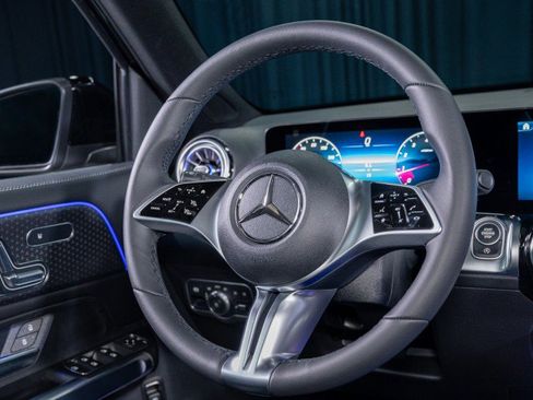 Certified 2025 Mercedes-Benz GLB 250 image 16