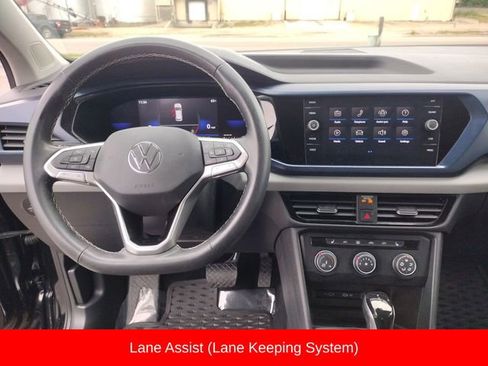 Used 2022 Volkswagen Taos SE image 15