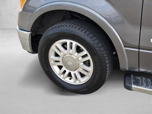 Used 2011 Ford F150 Lariat w/ Lariat Plus Pkg image 23