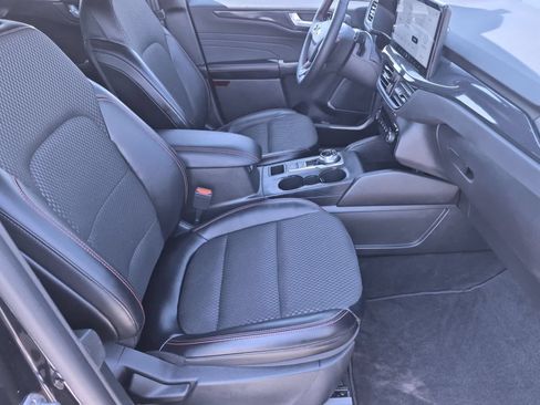 Used 2024 Ford Escape ST-Line w/ Tech Pack #1 AWD/4WD image 21