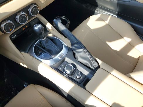 New 2026 MAZDA MX-5 Miata RF Grand Touring w/ Weather Package RWD image 25