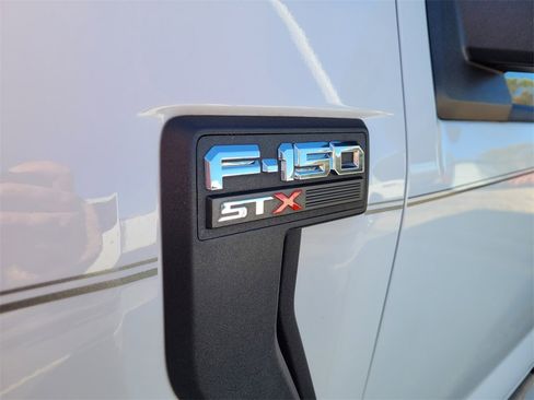 Used 2021 Ford F150 XL w/ STX Appearance Package image 5