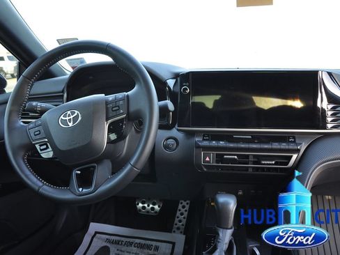 Used 2025 Toyota Camry SE w/ Multimedia Upgrade Package FWD image 19