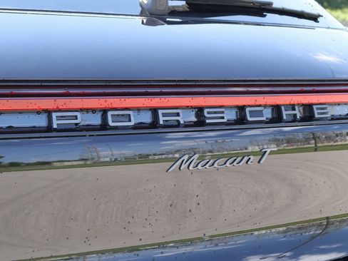 New 2025 Porsche Macan image 6