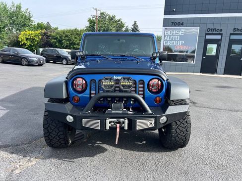 Used 2010 Jeep Wrangler Unlimited Sport AWD/4WD image 2
