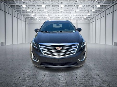 Used 2017 Cadillac XT5 Luxury w/ Driver Awareness Package FWD image 2