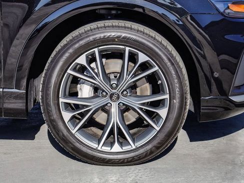 Used 2023 Audi Q8 Premium Plus w/ Premium Plus Package AWD/4WD image 11