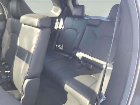 Used 2025 Honda Pilot Black Edition image 20