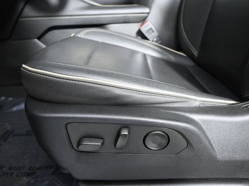 Used 2023 GMC Yukon SLT image 22