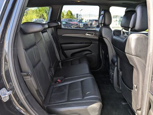 Used 2014 Jeep Grand Cherokee Limited w/ Trailer Tow Group IV AWD/4WD image 28