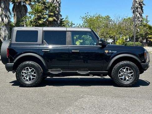 Certified 2023 Ford Bronco Badlands AWD/4WD image 2