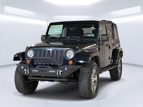 Used 2007 Jeep Wrangler Unlimited Sahara AWD/4WD image 1