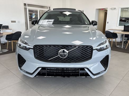 New 2026 Volvo XC60 B5 Ultra w/ Protection Package Premier image 8
