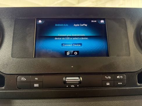 Used 2020 Mercedes-Benz Sprinter 144 Cargo image 19