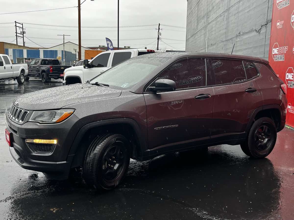 Used 2021 Jeep Compass Sport AWD/4WD image 3