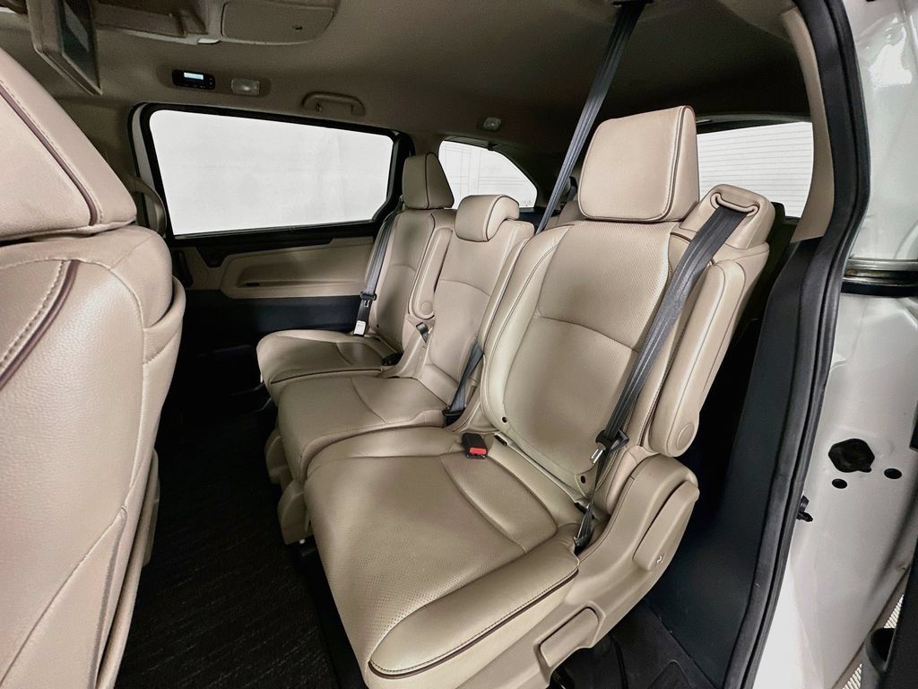 Used 2022 Honda Odyssey Elite image 17
