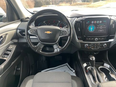 Used 2019 Chevrolet Traverse LT image 24