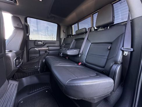 Used 2023 GMC Sierra 2500 Denali w/ Denali Black Diamond Edition image 33