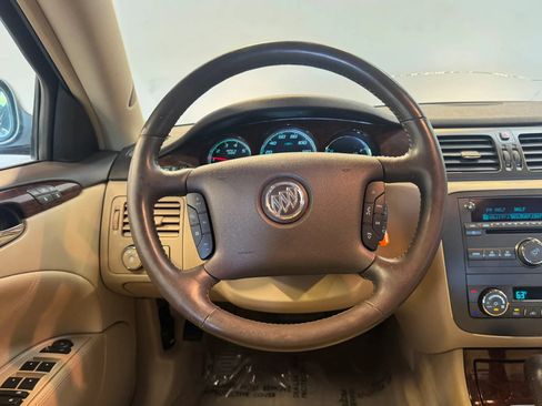 Used 2011 Buick Lucerne CXL FWD image 11
