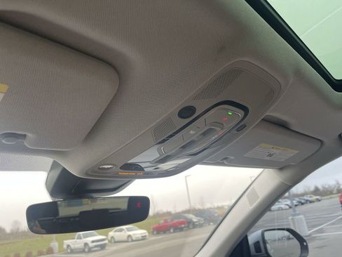 Used 2022 Audi Q8 Premium Plus image 30