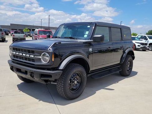 New 2026 Ford Bronco Big Bend w/ Black Diamond Package AWD/4WD image 4